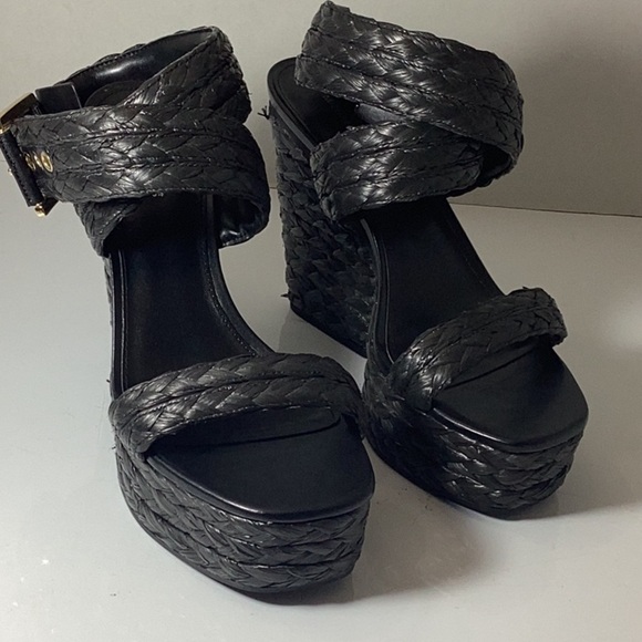 MICHAEL KORS
Michael Women's Rhoda Platform Sandals In Black - Picture 4 of 10